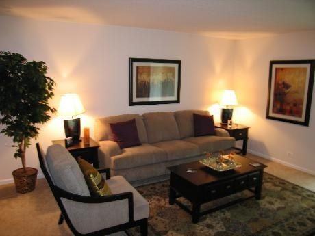 Riverside Manor - Photo 3 of 9