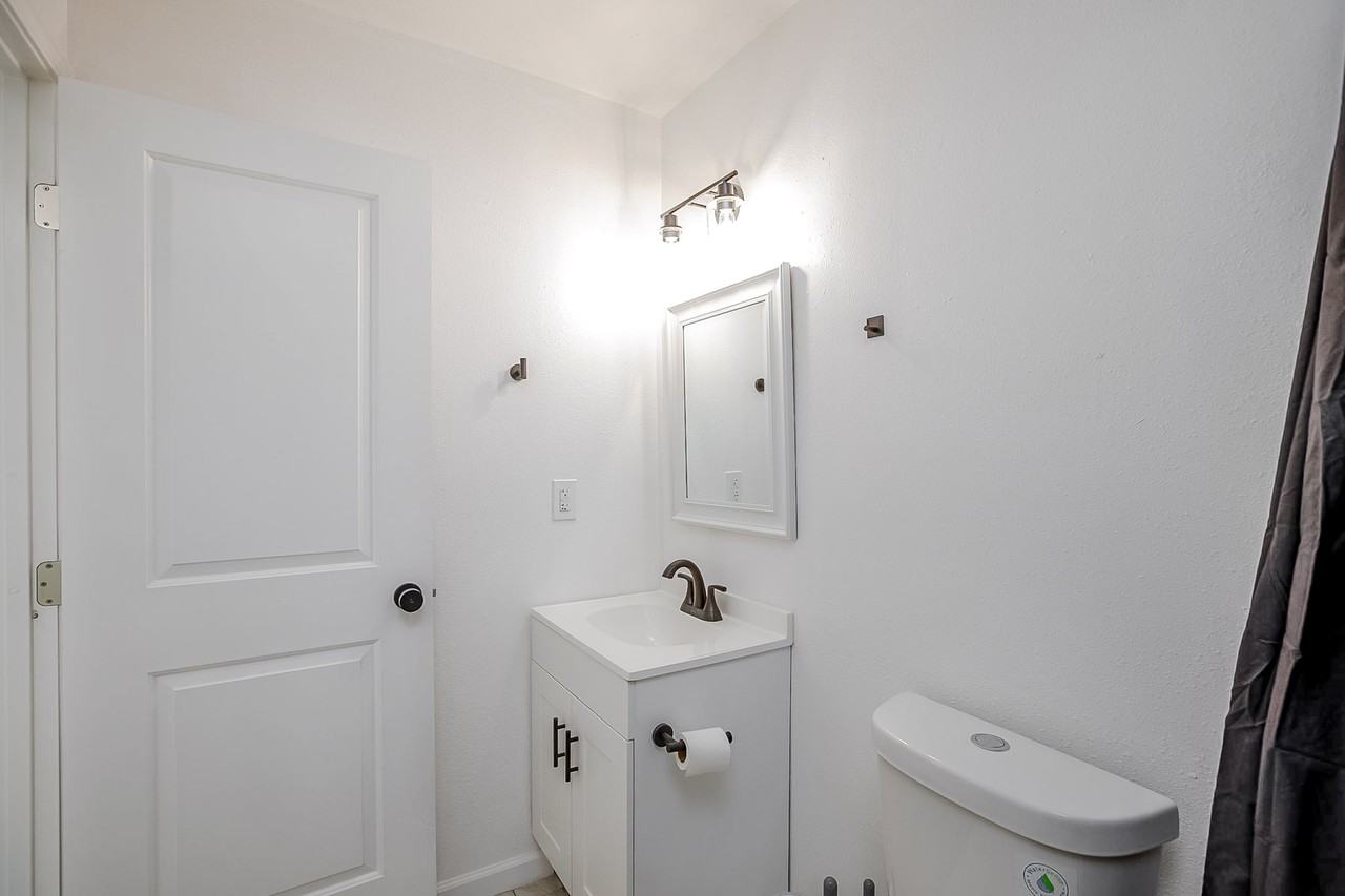 Westbrook Ave - Photo 7 of 11