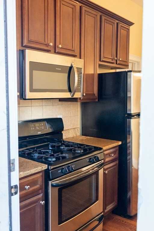 Saint Albans Rd - Photo 3 of 7