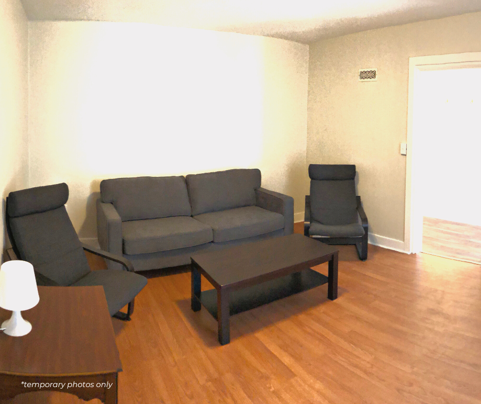 366 Barrie St - Photo 2 of 16