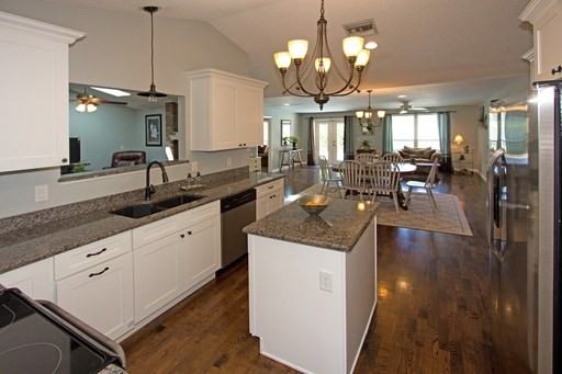 316 S Chase Ct - Photo 3 of 25