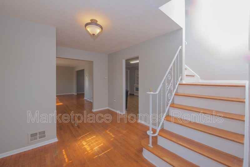 614 Dutch Neck Rd - Photo 3 of 32