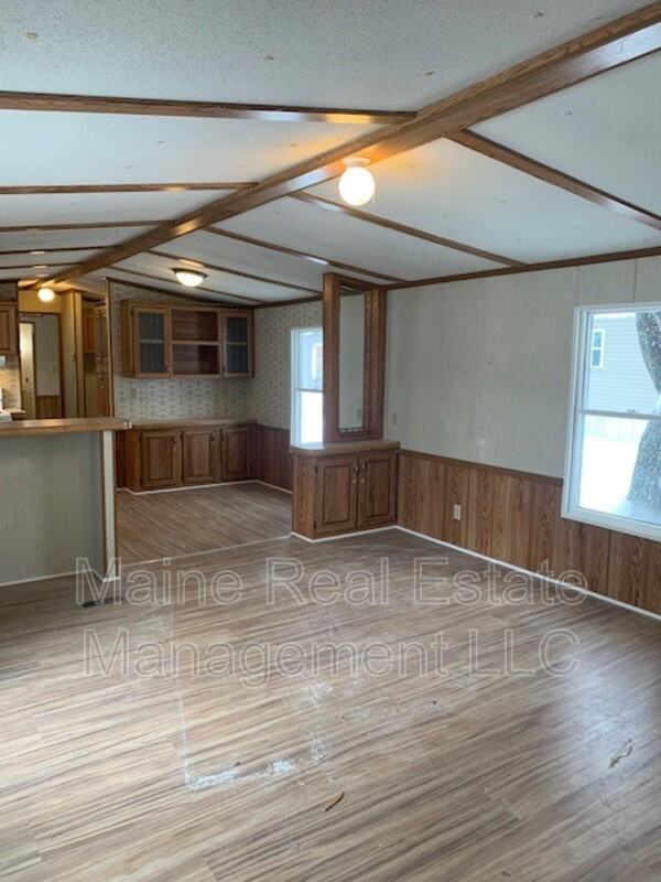 155 Harrison St - Photo 2 of 18