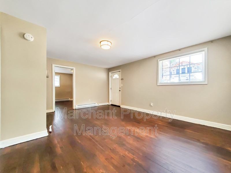 317 Douthit St - Photo 6 of 15