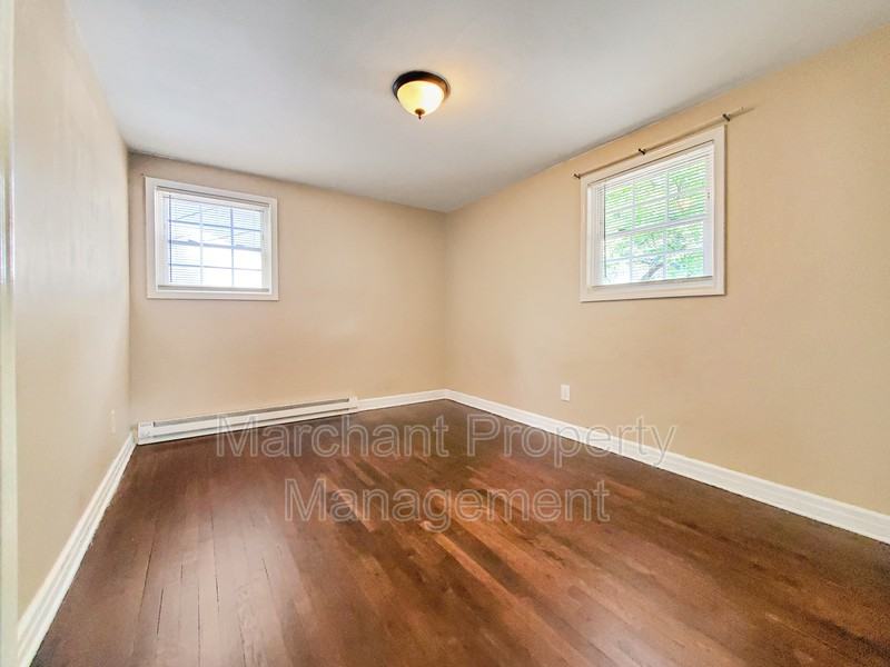 317 Douthit St - Photo 7 of 15