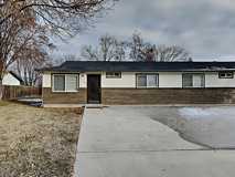 106 N Homedale Ave - Photo 1 of 1
