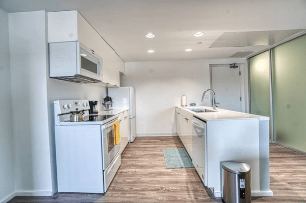 Lofts at 629 Euclid - Photo 6 of 14