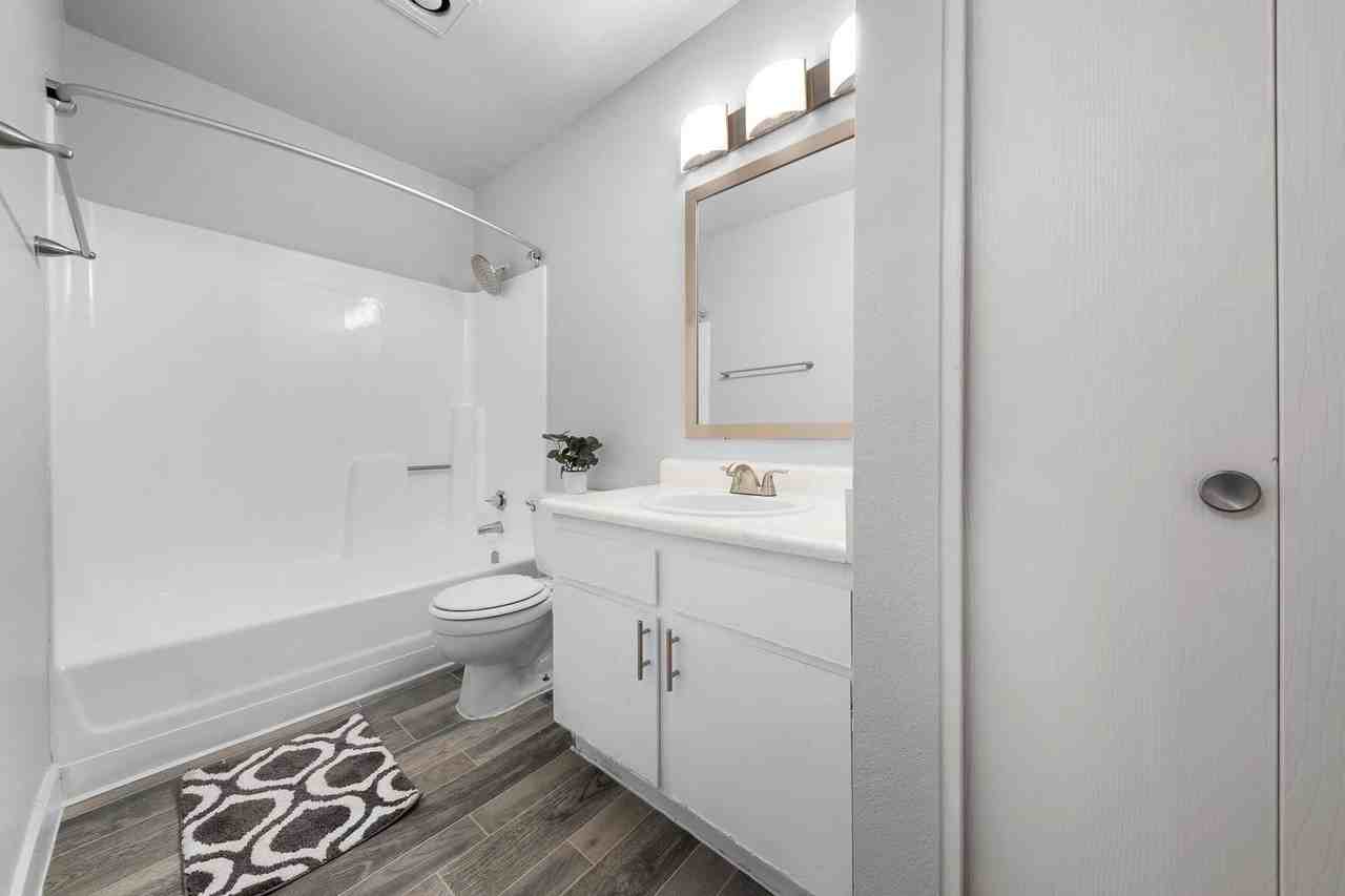 Vista Montana Apartments - Photo 6 of 22