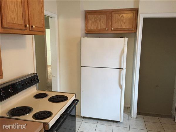 8935 Kinloch - Photo 2 of 2
