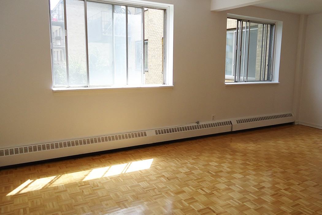 1225 AlexisNihon Apartments 1225 Boul AlexisNihon, SaintLaurent