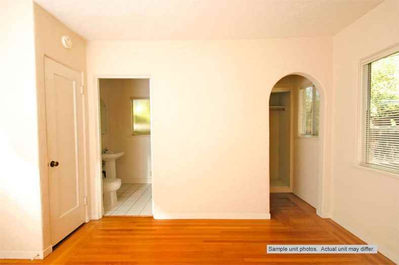 2041 Oberlin St #2049 - Photo 3 of 7