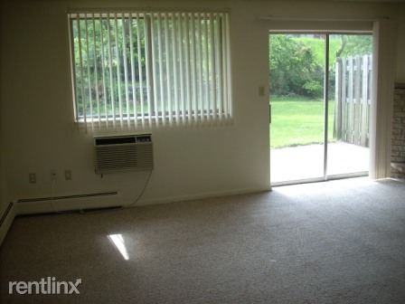 148 Huronview Ct - Photo 3 of 5