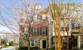featured image of 2116 Darcy Green Pl #1