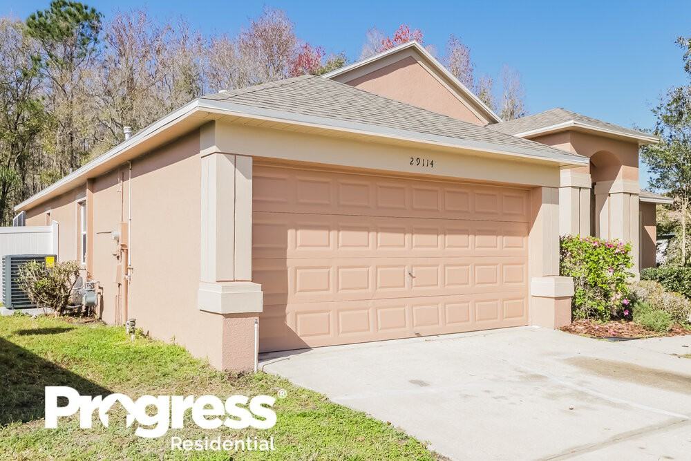 29114 Crossland Dr - Photo 3 of 21