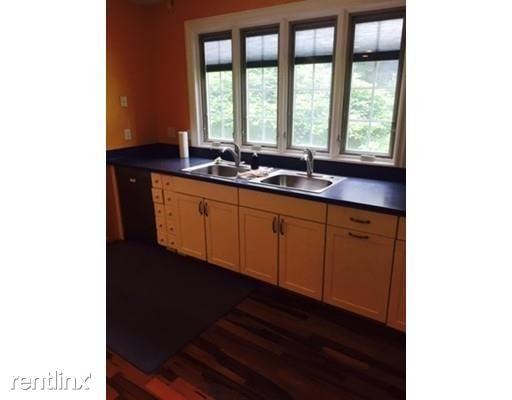 63 Mendon St - Photo 2 of 7