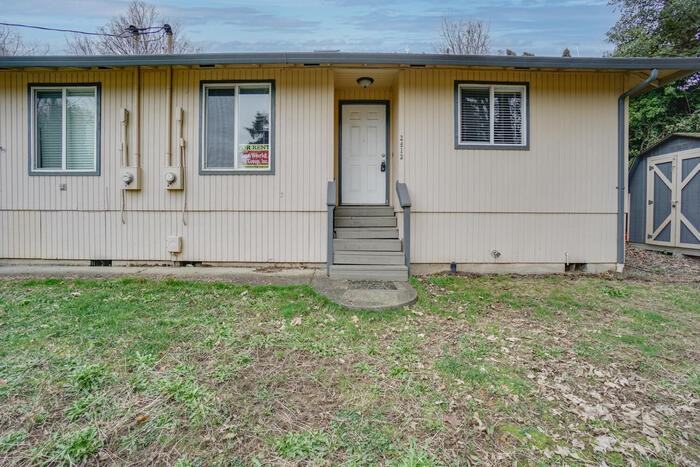 2413 Markle Ave #2413 - Photo 2 of 24