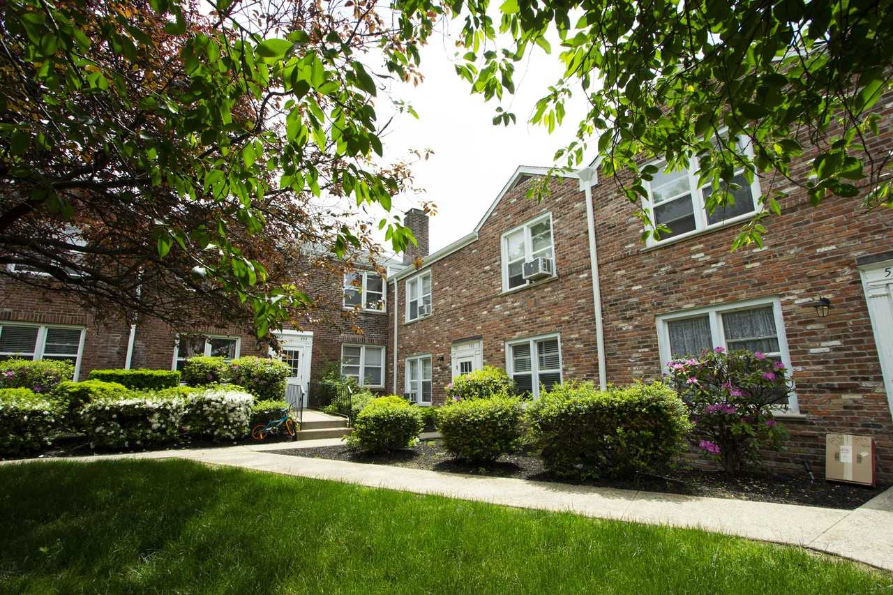 Beacon Hill Apartments 2482 Beacon Hill Dr, Dobbs Ferry, NY 10522