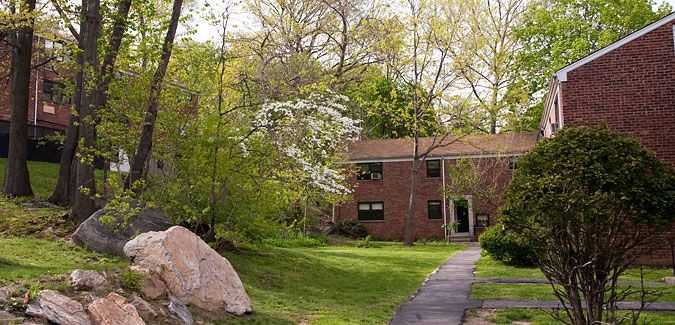 The Summit at Dobbs Ferry - Photo 2 of 24