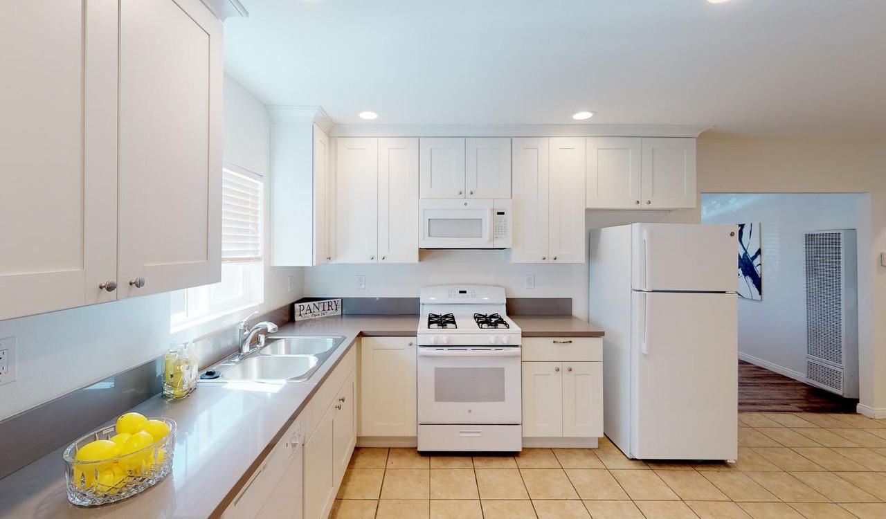 Charming North Park home right off highways 805 and 15 - Photo 6 of 15