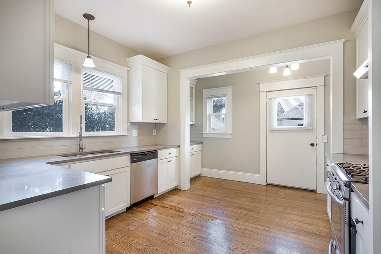 Dazzling Overlook home near Mississippi District - Photo 5 of 29