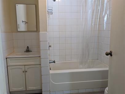 948 N Church St - Photo 3 of 8