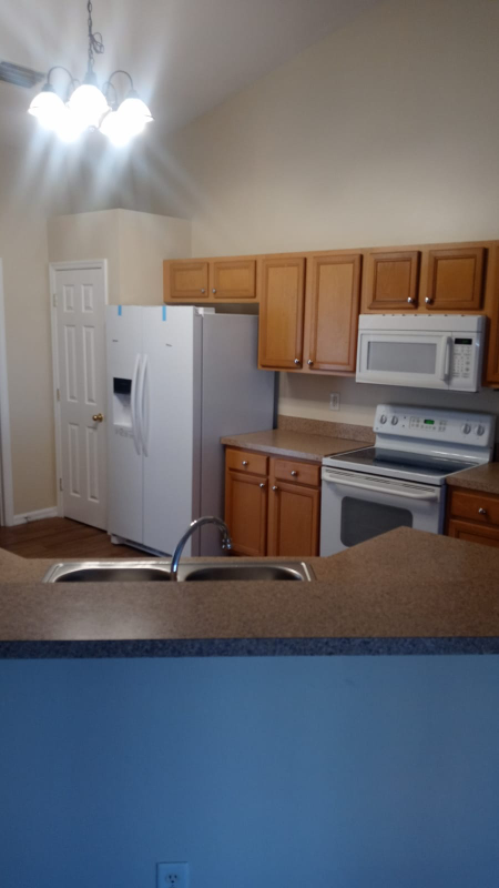 2301 Southwest 25th Street - Photo 5 of 22