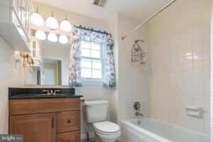 featured image of 6 Eric Ct