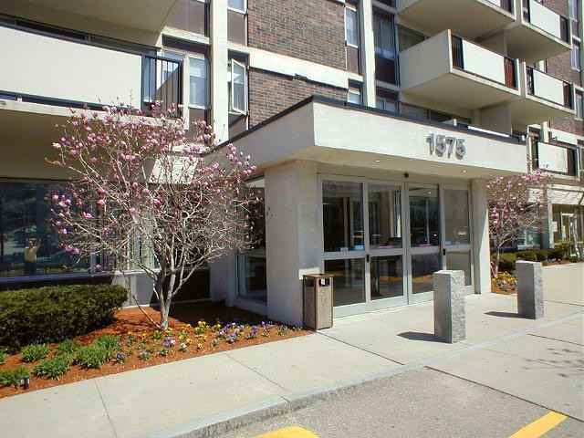 The Longwood - Photo 4 of 17