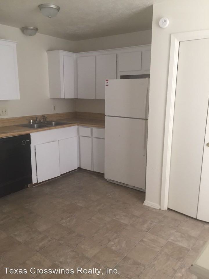 1404/1406 RESCUE CT - Photo 3 of 17