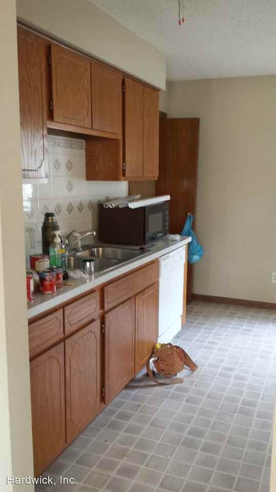 4472 Ramsdell Dr - Photo 3 of 15