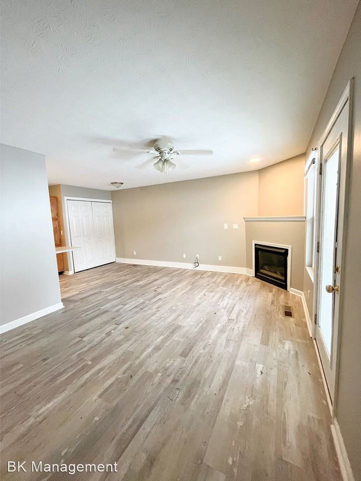 South Tipp Commons - Photo 2 of 17