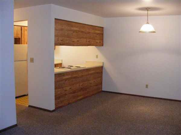 Erie Street Apartments - Photo 2 of 18