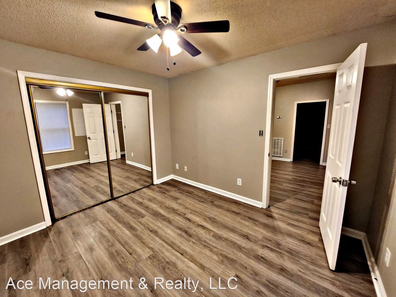 310 Rock St SE - Photo 3 of 7