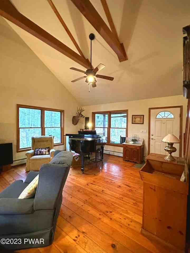 109 Mountain Laurel Ln - Photo 3 of 35