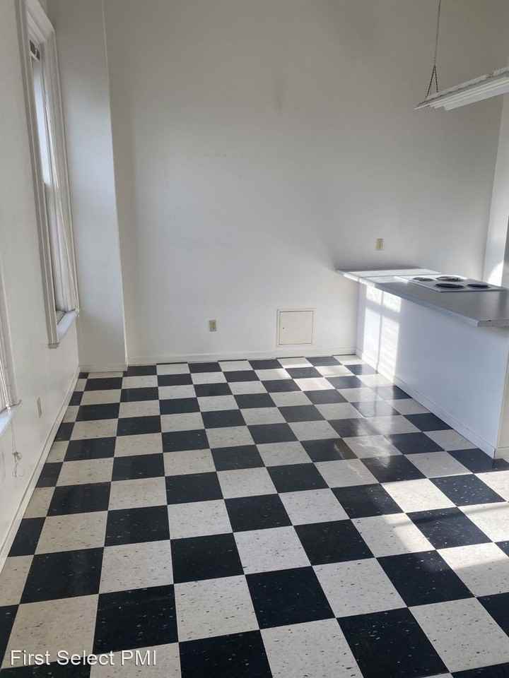 St Anthony Historic - Photo 2 of 12