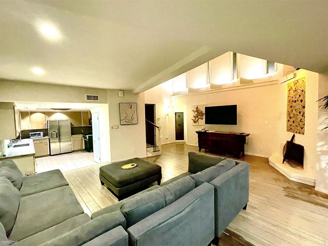 2316 Strongs Dr - Photo 2 of 23