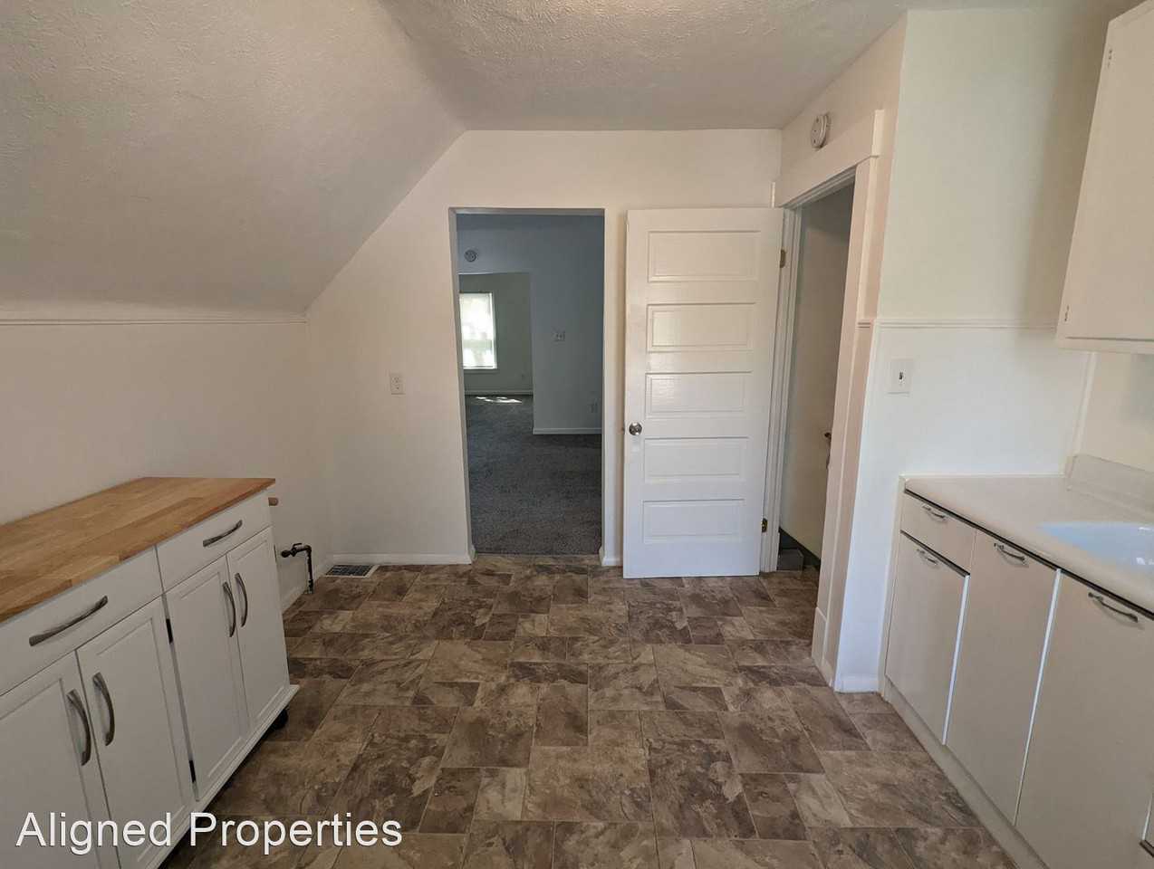 2101 West 83rd - Photo 2 of 10