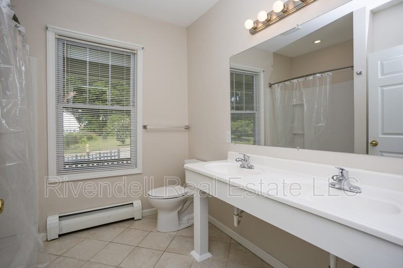 199 Church St #201 - Photo 6 of 11