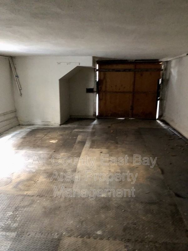 2301 1/2 Spaulding Ave - Photo 3 of 8