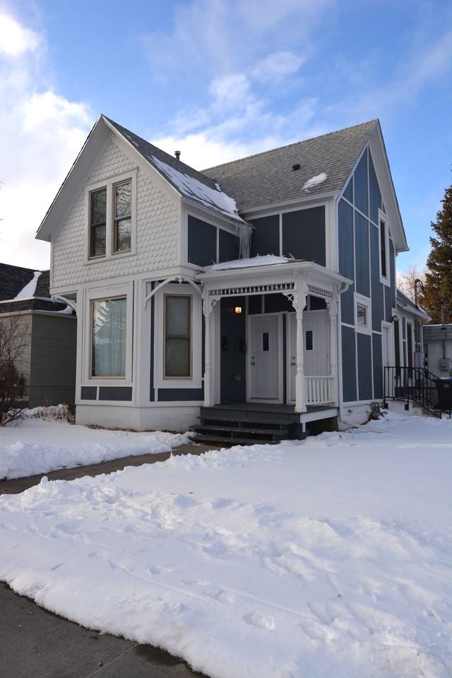 622 E 17Th St - Photo 3 of 7