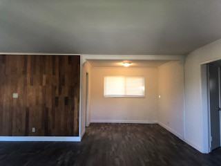 7012 Demaret Dr - Photo 4 of 14