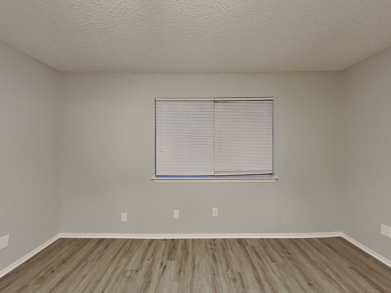 10320 Nantucket Village Ct - Photo 3 of 16