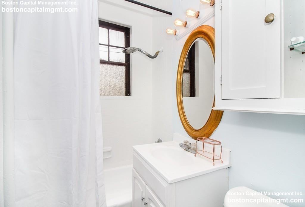 28 Mount Hood Rd #4 - Photo 5 of 30