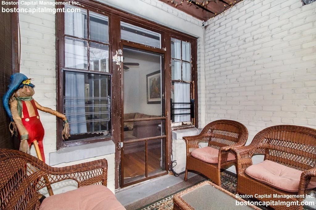 28 Mount Hood Rd #4 - Photo 6 of 30