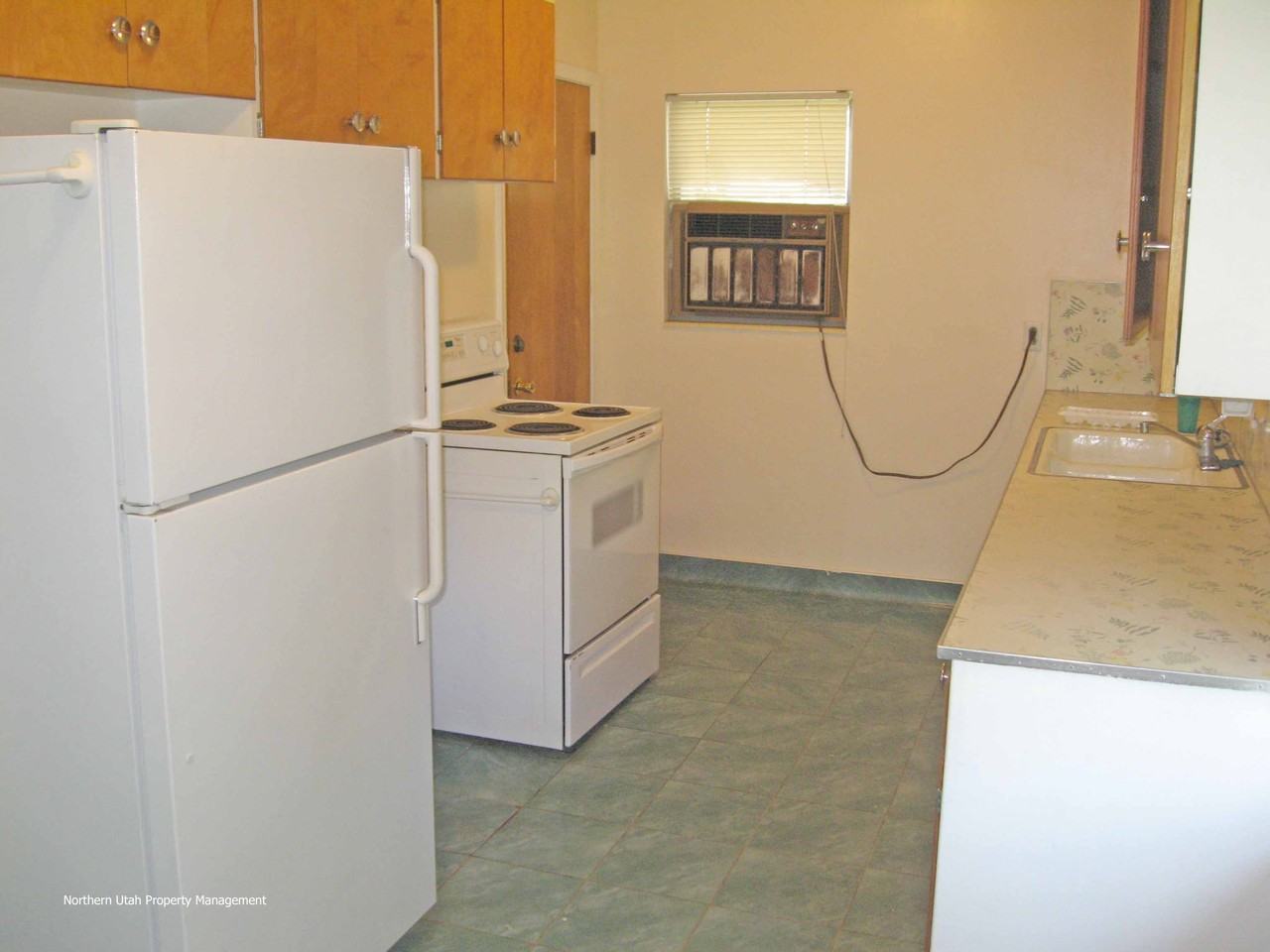 11 Gibbs Circle - Photo 3 of 13