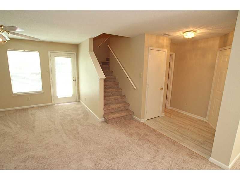 354 Atherton Dr - Photo 3 of 4