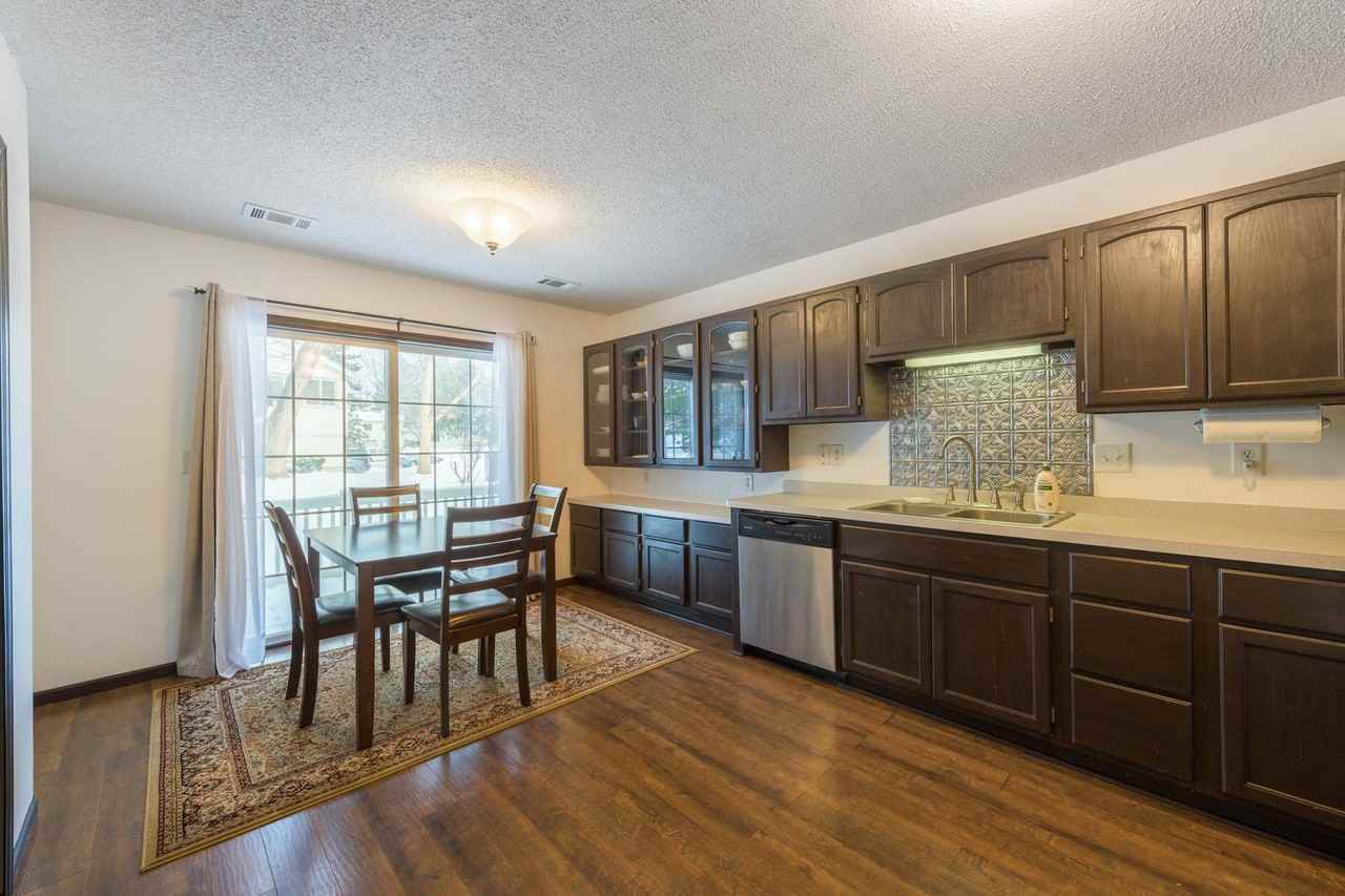 348 Gironde Ct - Photo 3 of 25