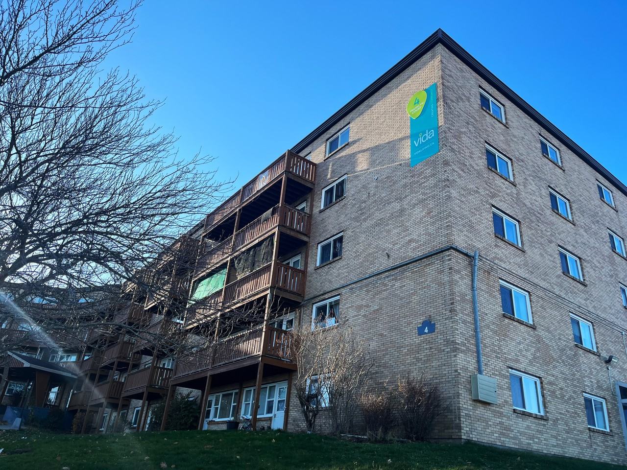 4 Franklyn Court - Photo 2 of 8