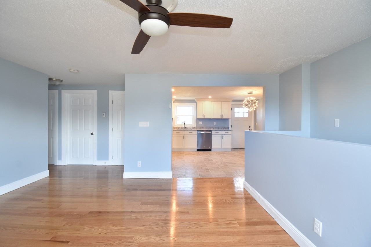 414 Dover Ave #414 - Photo 3 of 20