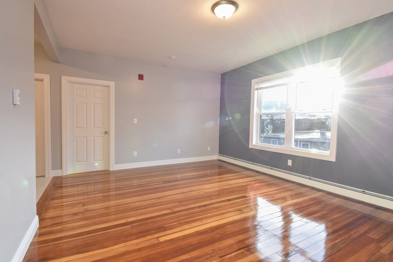 525 Charles St #2 - Photo 2 of 15